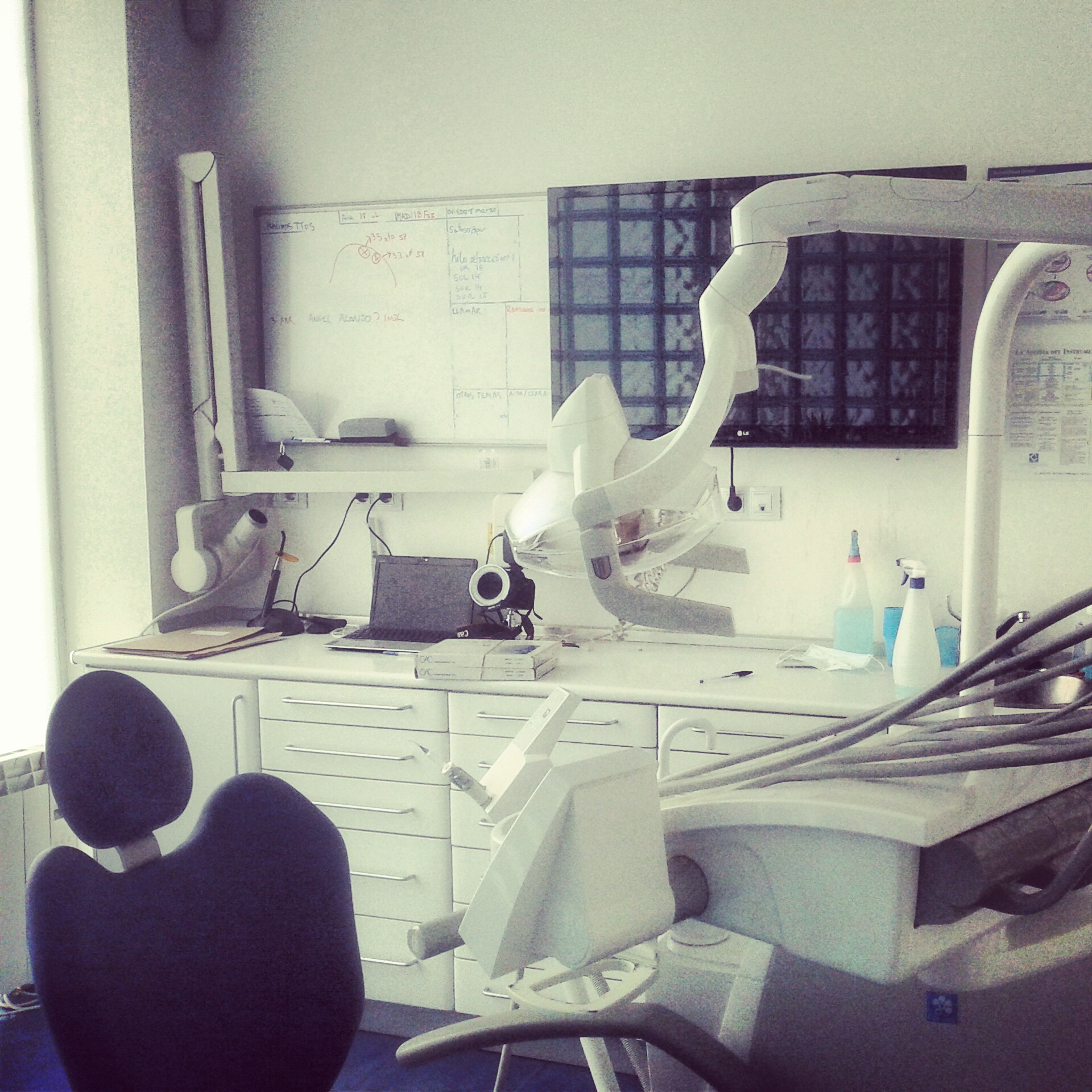 gabinete1.jpg, 989kB